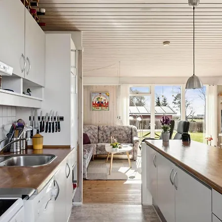 84333-ebeltoft-brunklovervej-14 بيت للعطل *